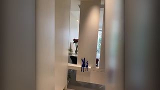 Lago de celebridades da Internet com design irregular, espelho de corpo inteiro pendurado na parede, parede irregular