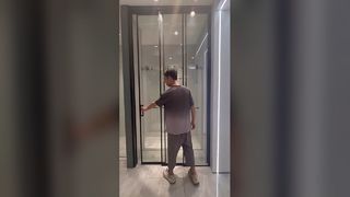 Uma linha minimalista, borda extremamente estreita, duas ligações, isolamento de vidro preto fosco, porta deslizante, kitch
