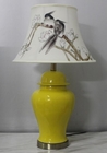 A lâmpada de cabeceira nórdica do origâmi plissou lâmpadas mínimas do vintage da luz da tabela do guarda-chuva